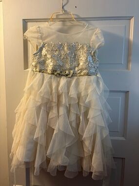 jona michelle gold dress EJ Samuel Men's Sparkle Gold One-Button Tuxedo